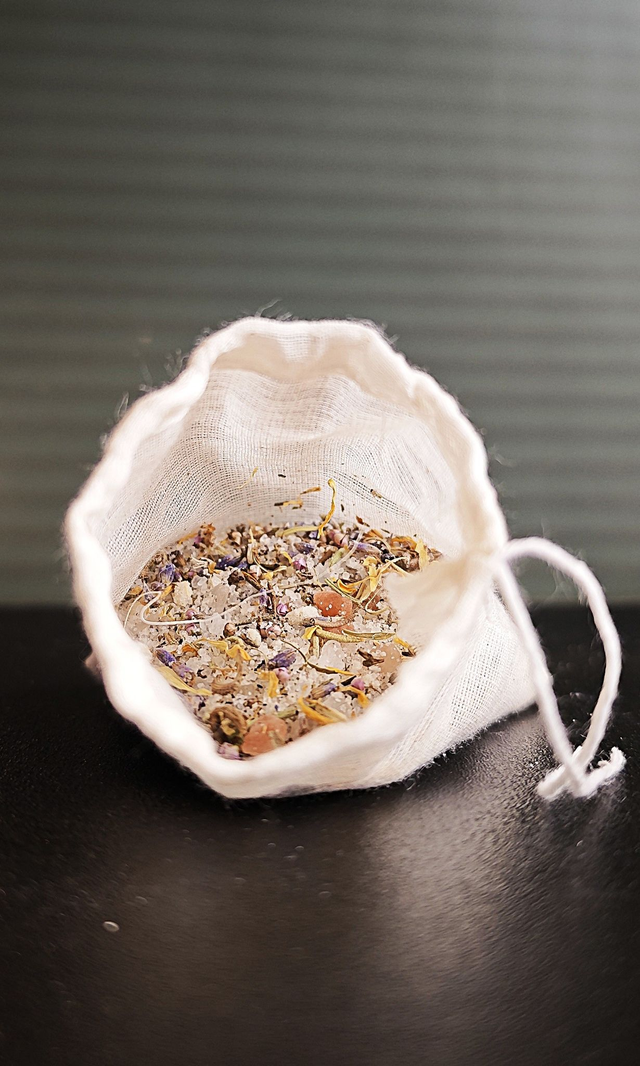 Spa Herbal Sachets – Shower & Bath - Breathe | 4 pcs Set